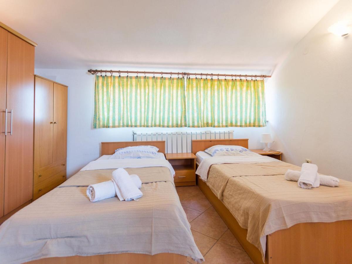 Giuliano-1 By Interhome Appartement